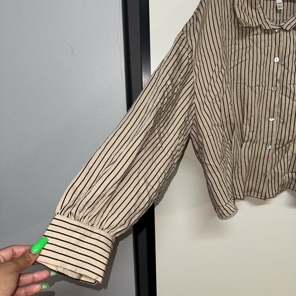 Women's Blouse - Cream - Black - Business Casual - Loose Fit - US M - ZARA - Picture 6 of 8